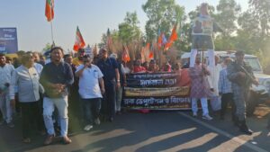 মারিশদায় বিকাশ চন্দ্র বেজের কুশপুত্তলিকা পুড়িয়ে প্রতিবাদ বিজেপির মহিলাদের