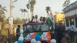 যুব সাথী প্রকল্প: আনন্দে মিছিল করলো যুব তৃণমূল কংগ্রেস